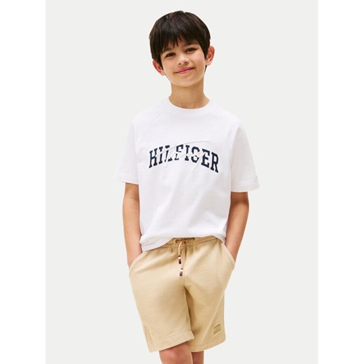 Tommy Hilfiger T-Shirt KB0KB09726 Biały Regular Fit ze sklepu MODIVO w kategorii T-shirty chłopięce - zdjęcie 184722368