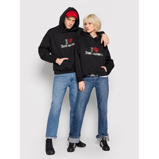 2005 Bluza Unisex Hot Moms Czarny Relaxed Fit ze sklepu MODIVO w kategorii Bluzy męskie - zdjęcie 184725577
