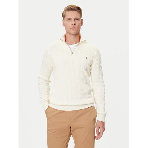 Gant Sweter 8050603 Écru Regular Fit ze sklepu MODIVO w kategorii Swetry męskie - zdjęcie 184730276