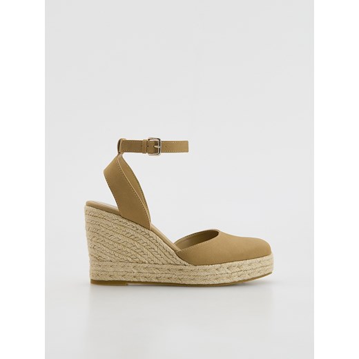 Reserved - Czółenka na koturnie - beżowy ze sklepu Reserved w kategorii Espadryle damskie - zdjęcie 184731667