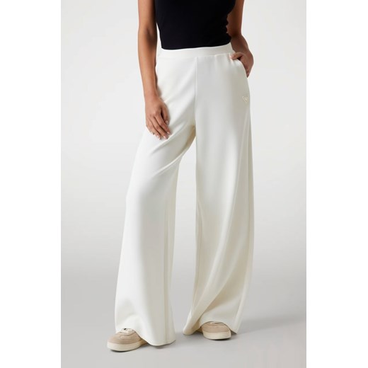 GUESS Spodnie damskie dresowe ecru Olympe Wide, Rozmiar XS ze sklepu outfit.pl w kategorii Spodnie damskie - zdjęcie 184734209