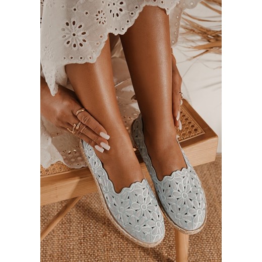 Jasnoniebieskie Ażurowe Espadryle Vices w Kwiatowy Wzór z Plecionki Donavia ze sklepu born2be.pl w kategorii Espadryle damskie - zdjęcie 184735965