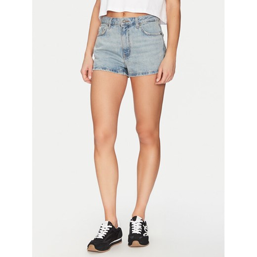 Guess Szorty jeansowe W5GD0Y D5O14 Niebieski Regular Fit ze sklepu MODIVO w kategorii Szorty - zdjęcie 184740206