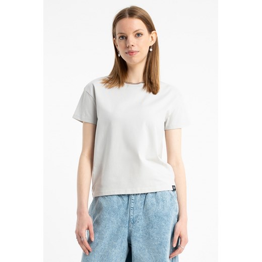 Jasnoszary t-shirt bez nadruków z ozdobną naszywką, kolor - szary, rozmiar - 170 ze sklepu REPORTER w kategorii Bluzki dziewczęce - zdjęcie 184753746