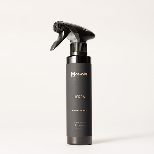 Spray zapachowy  do pomieszczeń Herra 250 ml ze sklepu dekoria.pl w kategorii Dom - zdjęcie 184759076