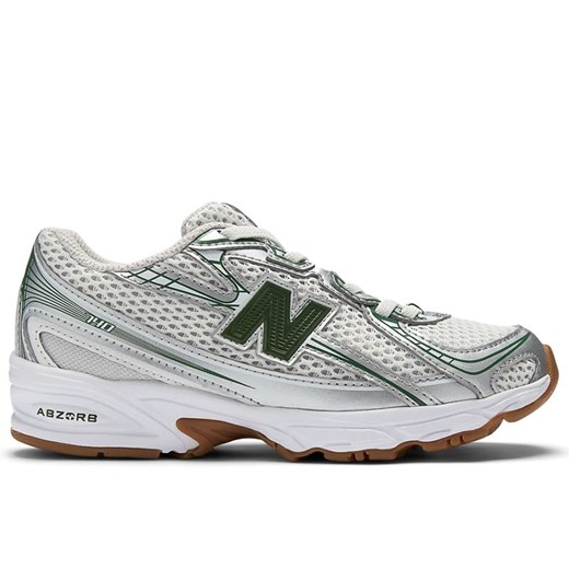 Buty dziecięce New Balance PZ740SF - srebrne ze sklepu streetstyle24.pl w kategorii Buty sportowe dziecięce - zdjęcie 184772868