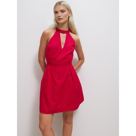 Mohito - Sukienka mini z dekoltem halter - fuksjowy Mohito 38 Mohito