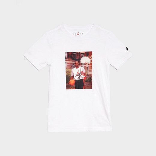 NIKE HAD T-SHIRT JDB MJ BRAND PHOTO SS CREW ze sklepu JD Sports  w kategorii T-shirty chłopięce - zdjęcie 184785827