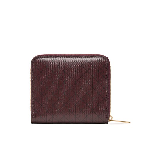 Mały Portfel Damski Calvin Klein Emblem Aop Square Zip Around LV04F1089G Bordowy ze sklepu eobuwie.pl w kategorii Portfele damskie - zdjęcie 184801628
