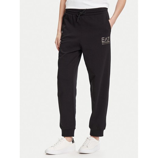 EA7 Emporio Armani Spodnie dresowe 7W000418 AF12473 MC021 Czarny Regular Fit ze sklepu MODIVO w kategorii Spodnie damskie - zdjęcie 184801907