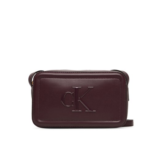 Calvin Klein Torebka Bold Ck Camera Bag LV04F3220G Bordowy ze sklepu MODIVO w kategorii Listonoszki - zdjęcie 184812898