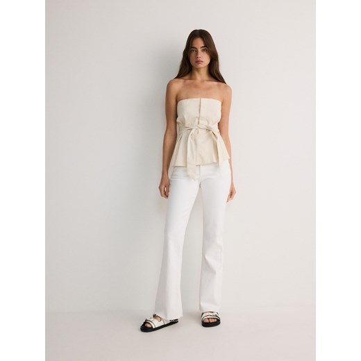 Reserved - Bluzka z paskiem - złamana biel ze sklepu Reserved w kategorii Bluzki damskie - zdjęcie 184816515