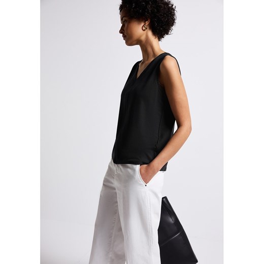 Street One Top w kolorze czarnym ze sklepu Limango Polska w kategorii Bluzki damskie - zdjęcie 184852577