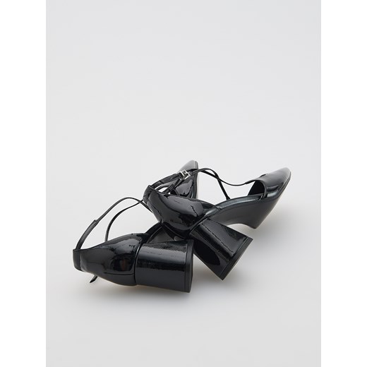 Reserved - Lakierowane czółenka - czarny Reserved 36 Reserved