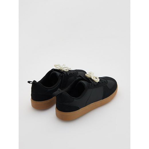 Reserved - Trampki z perełkami - czarny Reserved 30 Reserved