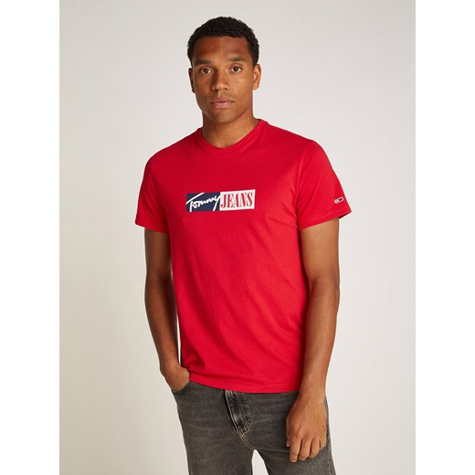 TOMMY JEANS Koszulka w kolorze czerwonym ze sklepu Limango Polska w kategorii T-shirty męskie - zdjęcie 184877596