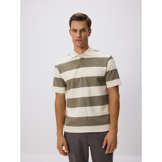 Reserved - Koszulka polo comfort w paski - oliwkowy ze sklepu Reserved w kategorii T-shirty męskie - zdjęcie 184891087