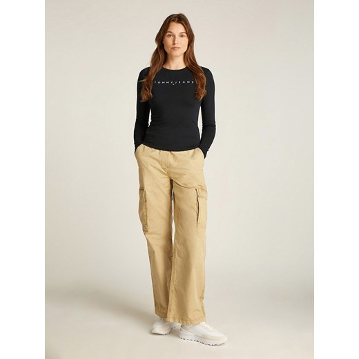 TOMMY JEANS Koszulka w kolorze czarnym ze sklepu Limango Polska w kategorii Bluzki damskie - zdjęcie 184892306