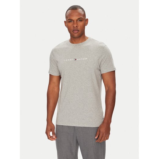 Tommy Hilfiger T-Shirt UM0UM03525 Szary Regular Fit ze sklepu MODIVO w kategorii T-shirty męskie - zdjęcie 184906197