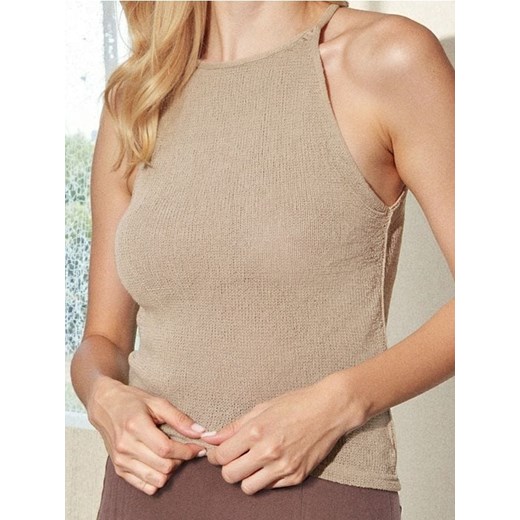 Sinsay - Dzianinowy top z dekoltem halter - brązowy ze sklepu Sinsay w kategorii Bluzki damskie - zdjęcie 184915297
