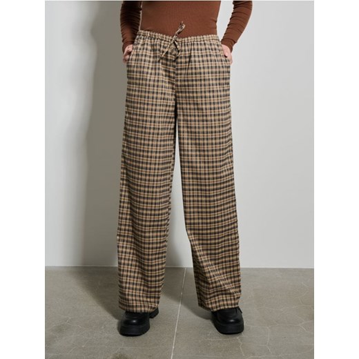 Sinsay - Spodnie wide leg w kratkę - wielobarwny Sinsay XS promocyjna cena Sinsay