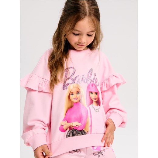 Sinsay - Bluza z ozdobnymi falbanami Barbie - różowy ze sklepu Sinsay w kategorii Bluzy dziewczęce - zdjęcie 184923717