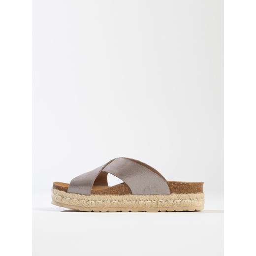 BACKSUN Klapki &quot;Milano&quot; w kolorze szarym 39 okazyjna cena Limango Polska