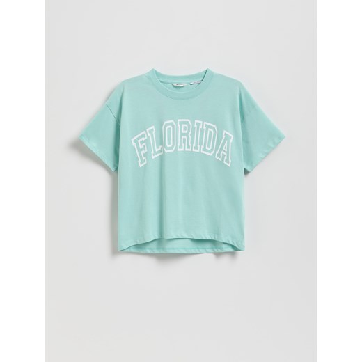 Reserved - Krótki t-shirt z nadrukiem - jasnozielony ze sklepu Reserved w kategorii Bluzki dziewczęce - zdjęcie 184930358