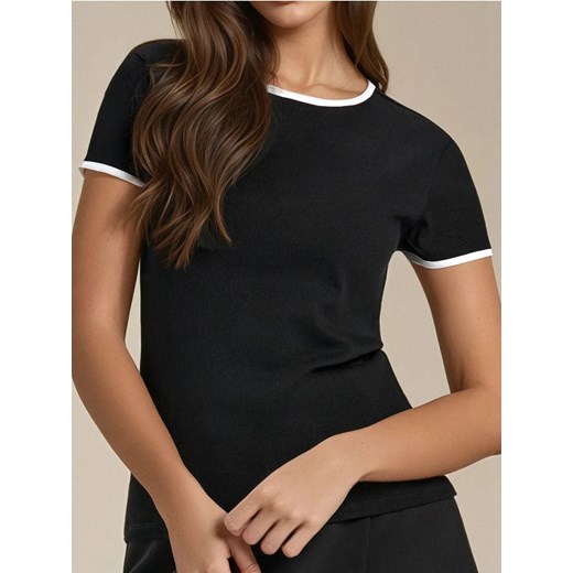 Sinsay - Koszulka z kontrastową lamówką - czarny ze sklepu Sinsay w kategorii Bluzki damskie - zdjęcie 184941027