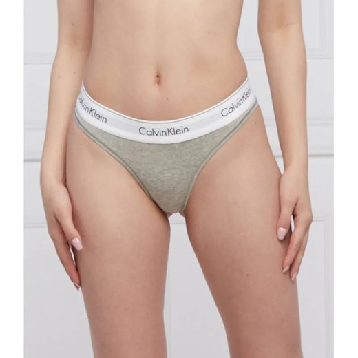 Calvin Klein Underwear Stringi ze sklepu Gomez Fashion Store w kategorii Majtki damskie - zdjęcie 184946907