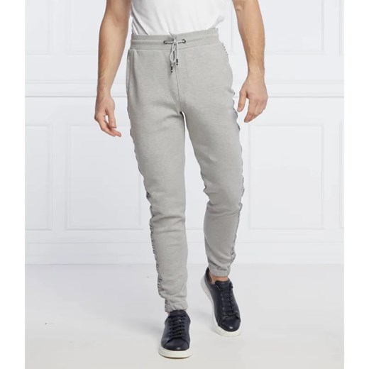 Tommy Hilfiger Spodnie dresowe | Regular Fit ze sklepu Gomez Fashion Store w kategorii Spodnie męskie - zdjęcie 184947456