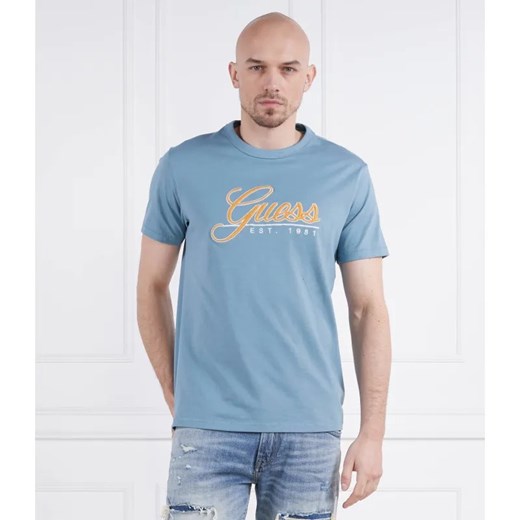 GUESS T-shirt SS CN GUESS 3D EMBRO | Regular Fit ze sklepu Gomez Fashion Store w kategorii T-shirty męskie - zdjęcie 184971017