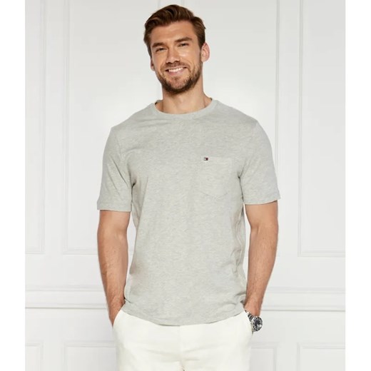 Tommy Hilfiger T-shirt POCKET TEE | Regular Fit ze sklepu Gomez Fashion Store w kategorii T-shirty męskie - zdjęcie 184979229