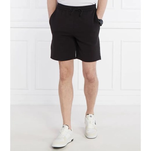 Calvin Klein Jeans Szorty | Regular Fit ze sklepu Gomez Fashion Store w kategorii Spodenki męskie - zdjęcie 184981467