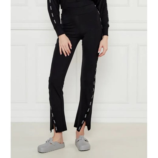 Hugo Bodywear Spodnie dresowe HANNA | Regular Fit ze sklepu Gomez Fashion Store w kategorii Spodnie damskie - zdjęcie 184982876