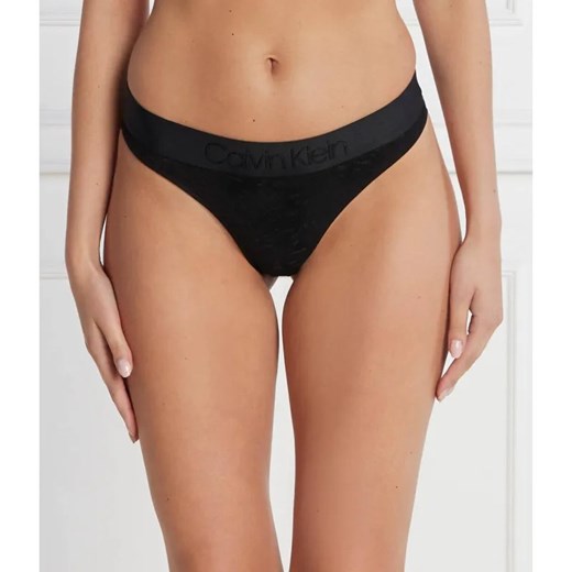 Calvin Klein Underwear Stringi ze sklepu Gomez Fashion Store w kategorii Majtki damskie - zdjęcie 185000826