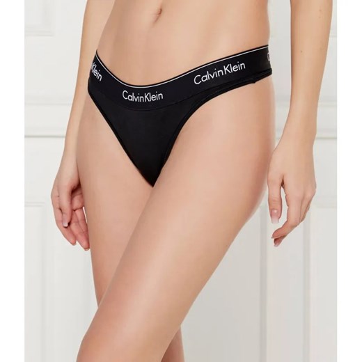 Calvin Klein Underwear Stringi ze sklepu Gomez Fashion Store w kategorii Majtki damskie - zdjęcie 185001108