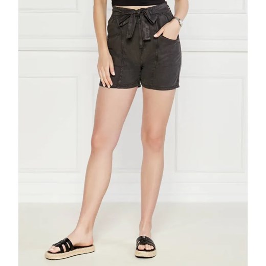 Pepe Jeans London Szorty | Regular Fit ze sklepu Gomez Fashion Store w kategorii Szorty - zdjęcie 185001665