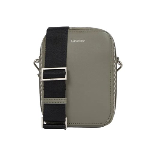 Calvin Klein Reporterka ze sklepu Gomez Fashion Store w kategorii Torby męskie - zdjęcie 185002948