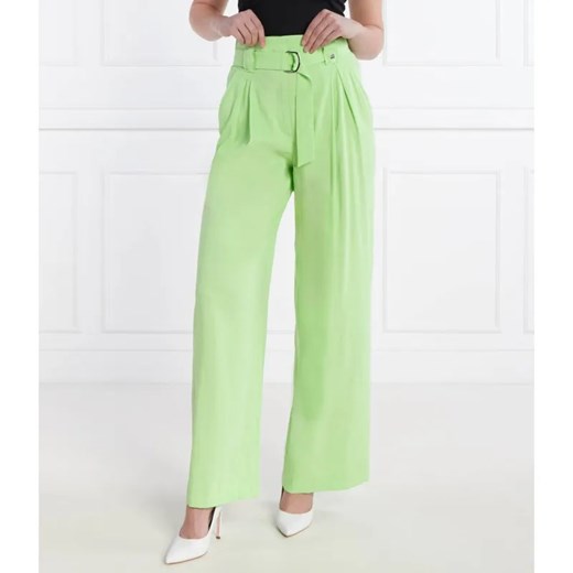 Marc Cain Lniane spodnie | flare fit ze sklepu Gomez Fashion Store w kategorii Spodnie damskie - zdjęcie 185004607