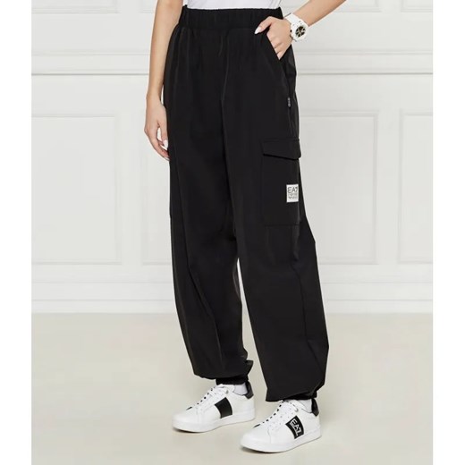 EA7 Spodnie dresowe | Loose fit ze sklepu Gomez Fashion Store w kategorii Spodnie damskie - zdjęcie 185005045