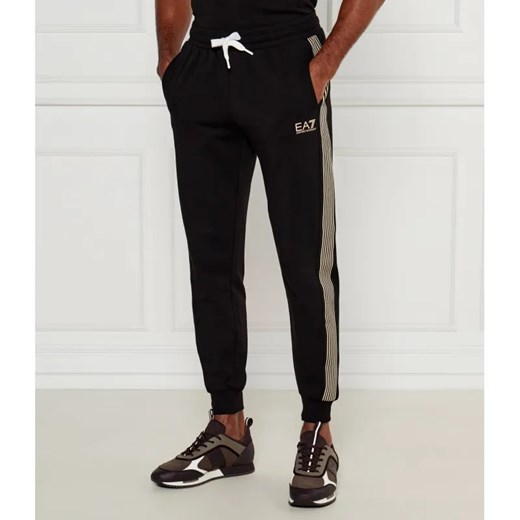 EA7 Spodnie dresowe | Regular Fit ze sklepu Gomez Fashion Store w kategorii Spodnie męskie - zdjęcie 185005459