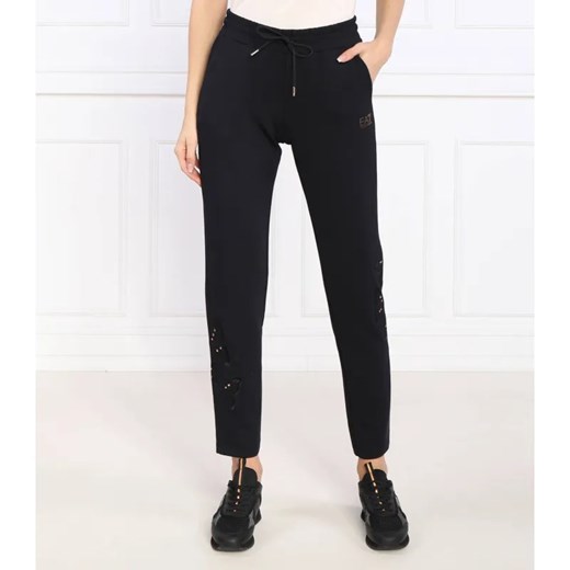 EA7 Spodnie dresowe | Regular Fit ze sklepu Gomez Fashion Store w kategorii Spodnie damskie - zdjęcie 185006107