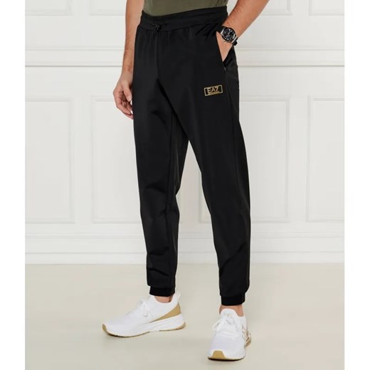 EA7 Spodnie dresowe | Regular Fit ze sklepu Gomez Fashion Store w kategorii Spodnie męskie - zdjęcie 185006157