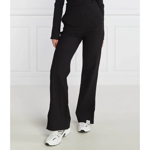 Calvin Klein Jeans Spodnie | Regular Fit ze sklepu Gomez Fashion Store w kategorii Spodnie damskie - zdjęcie 185006258