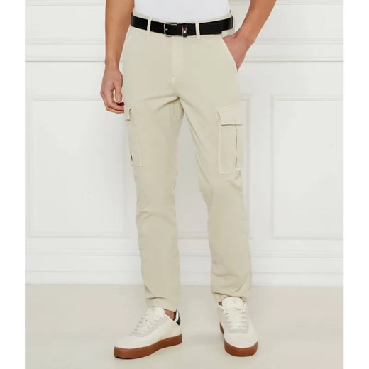 Tommy Jeans Spodnie cargo AUSTIN | Regular Fit ze sklepu Gomez Fashion Store w kategorii Spodnie męskie - zdjęcie 185006965