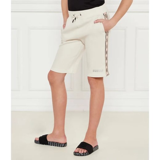 GUESS ACTIVE Szorty | Regular Fit ze sklepu Gomez Fashion Store w kategorii Spodenki chłopięce - zdjęcie 185007625
