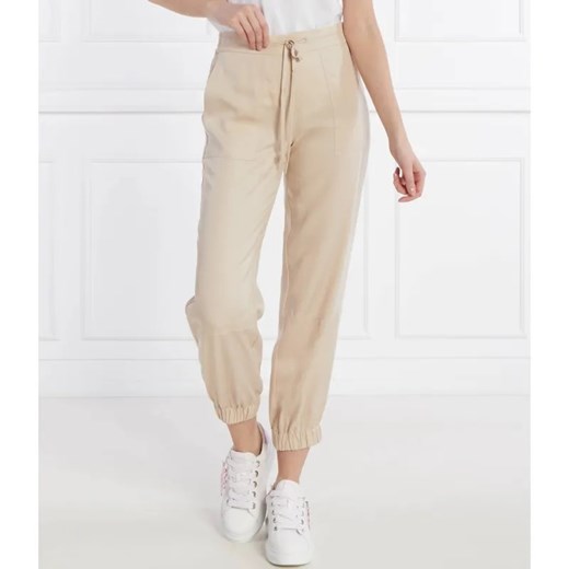 Joop! Spodnie jogger 58 JW242P179 | Regular Fit ze sklepu Gomez Fashion Store w kategorii Spodnie damskie - zdjęcie 185008087