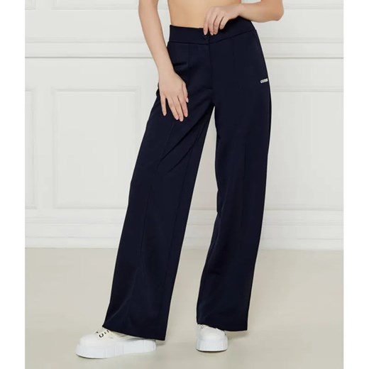 GUESS ACTIVE Spodnie dresowe AMARYLLIS | Relaxed fit ze sklepu Gomez Fashion Store w kategorii Spodnie damskie - zdjęcie 185008395