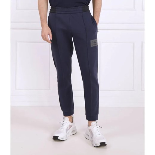 EA7 Spodnie dresowe | Regular Fit ze sklepu Gomez Fashion Store w kategorii Spodnie męskie - zdjęcie 185008405